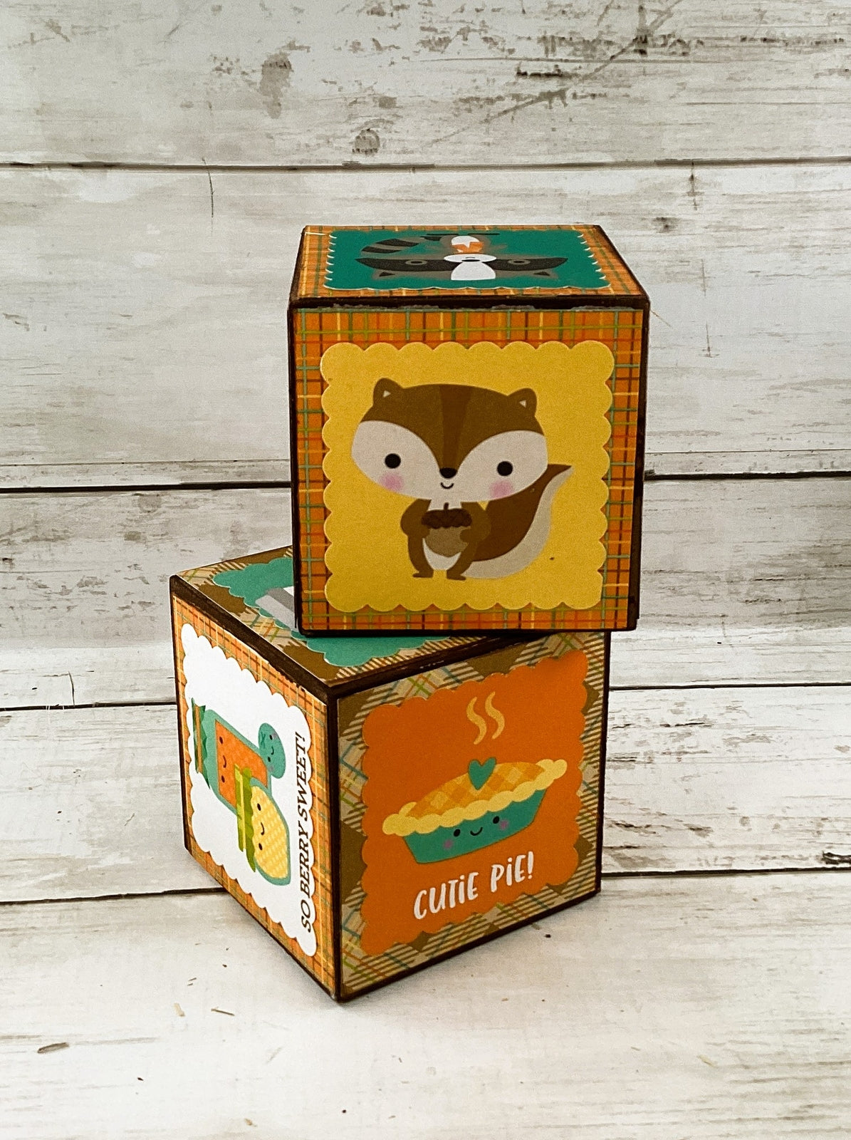 AGD Fall Decor - Wood Cube Block Harvest Forest Friends Icons 2pc