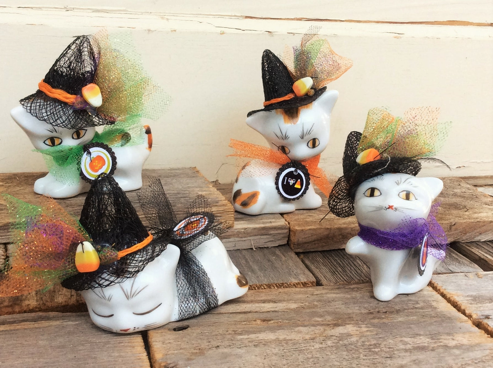 AG Designs Halloween Decor - Calico Jack Kitty Costume Cats 4pc. #8407