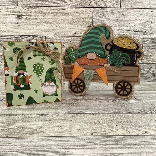 AGD St Patrick's Decor - Luck Gnome Chunky Wagon Sign 2pc Set