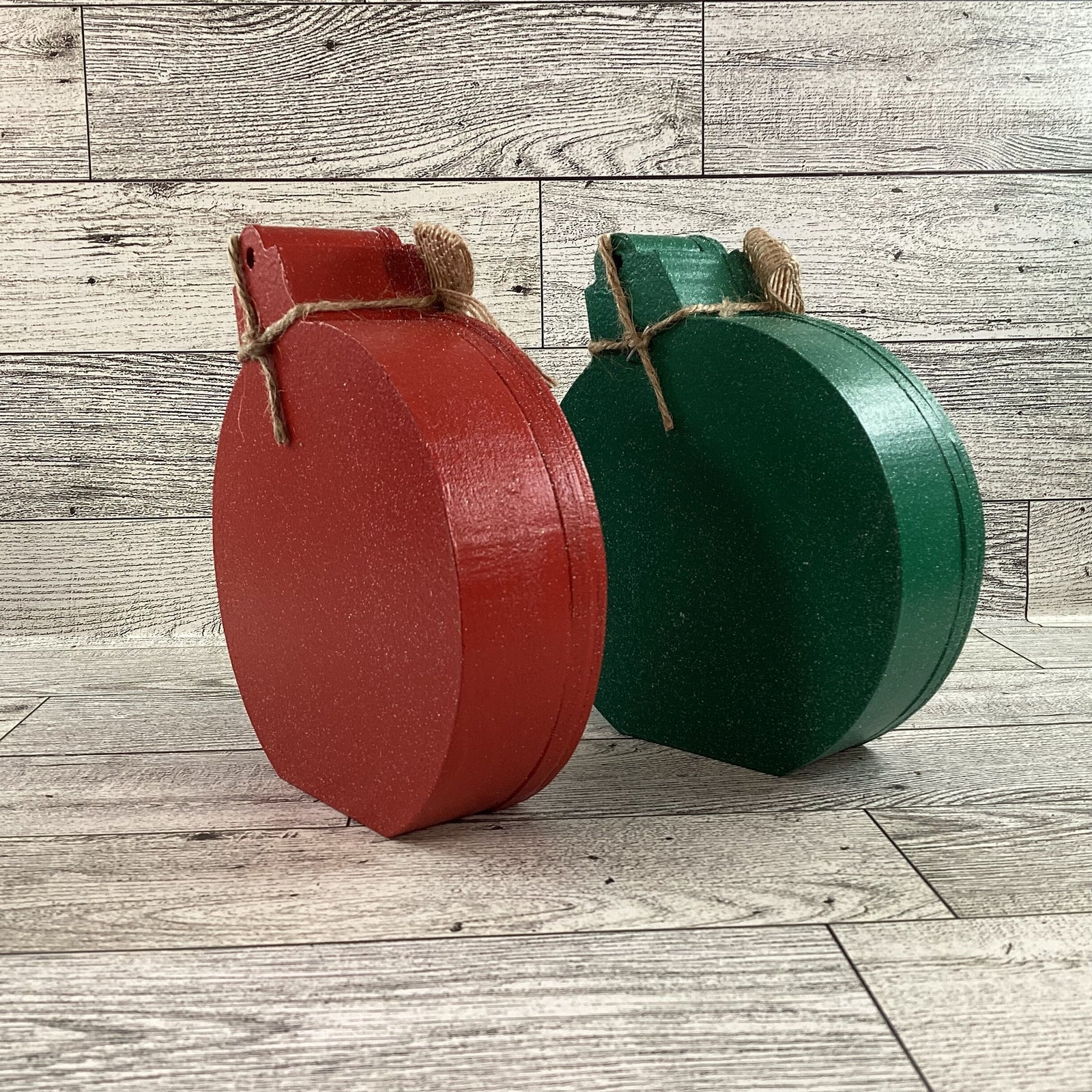 Christmas Decor -  Ornament Shape Chunky Wood Dry Shaker 2pc Set