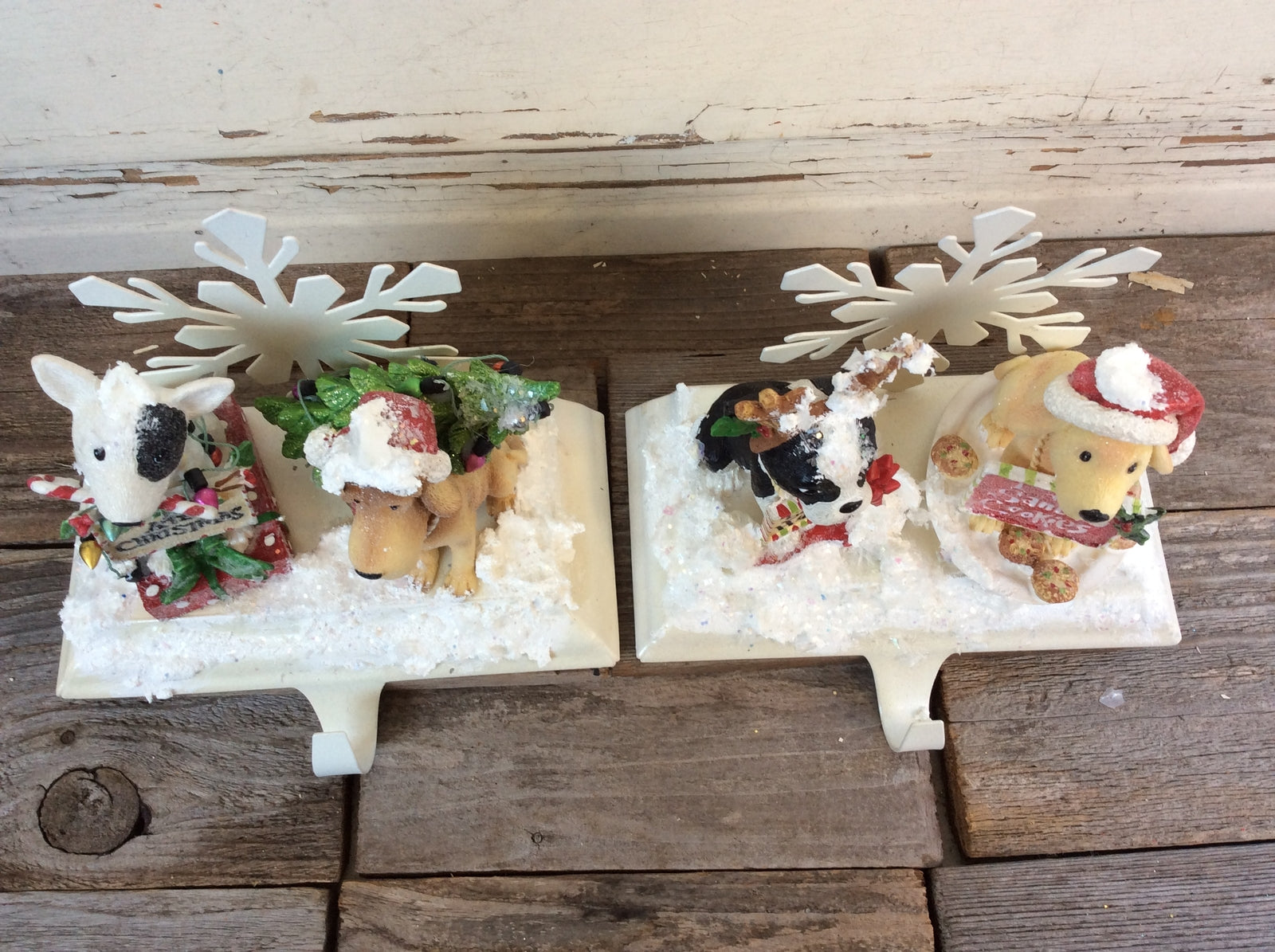 AGD Christmas Decor – Resin Naughty Puppy Dog Stocking Holder 2pc Set