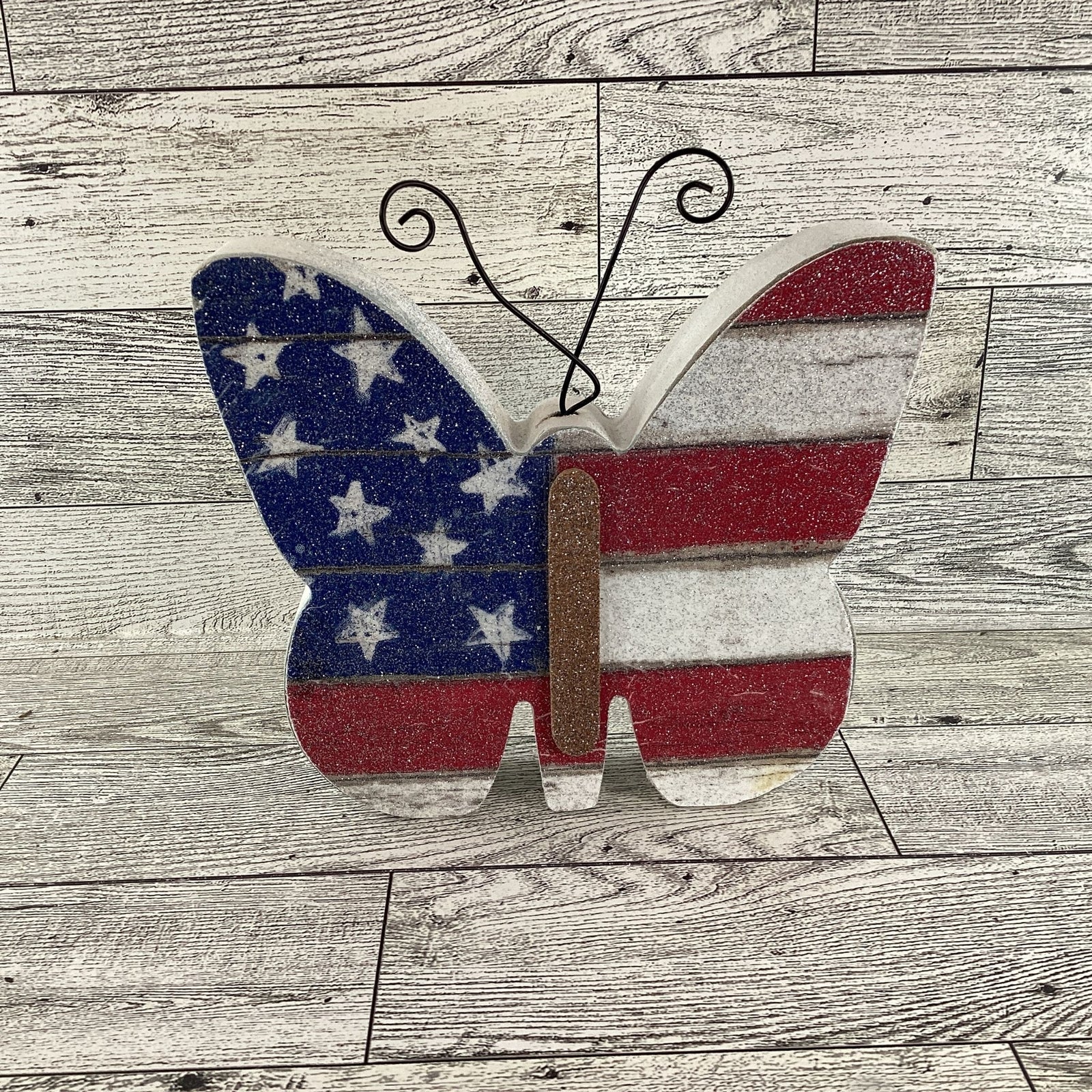AGD Patriotic Decor - American Flag Chunky Wood Butterfly Sitter