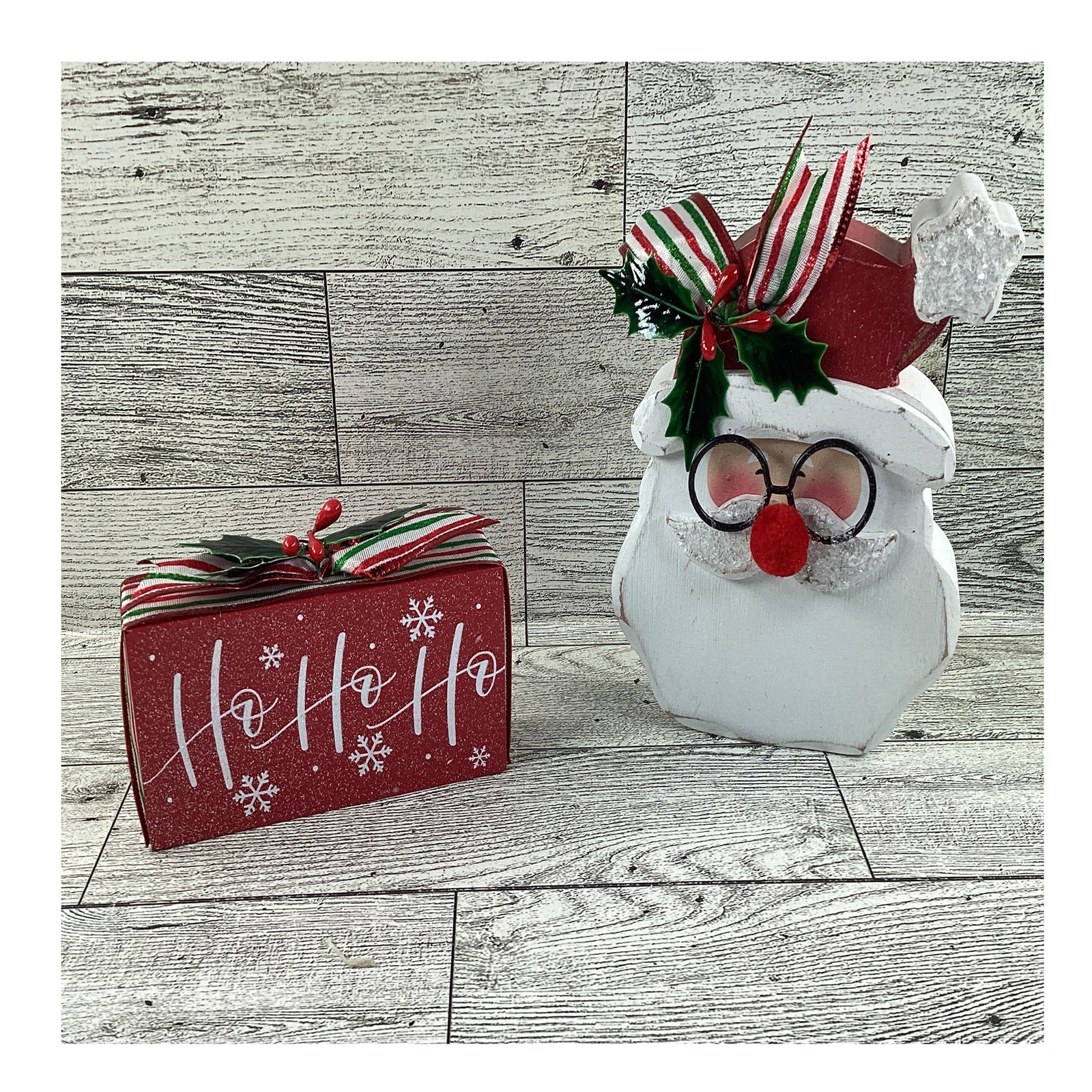 AGD Christmas Decor - Chunky Ho Ho Ho Santa Tier Tray 2pc Set