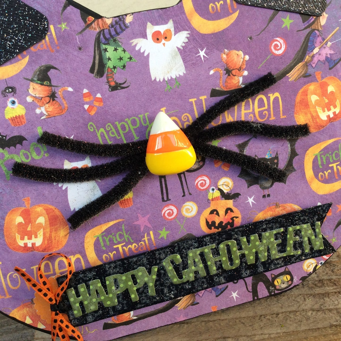 AGD Halloween Decor - Happy Cat O Ween Face Tabletop Sign