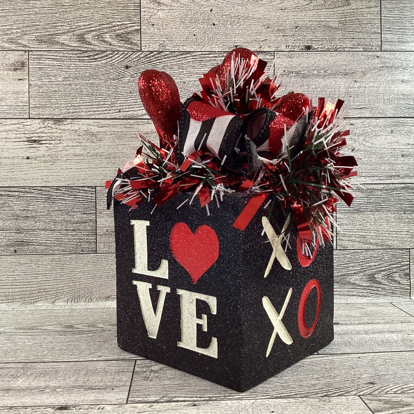 AGD Valentines Decor - Resin Debossed Cube Block Love XOXO Tabletop Display