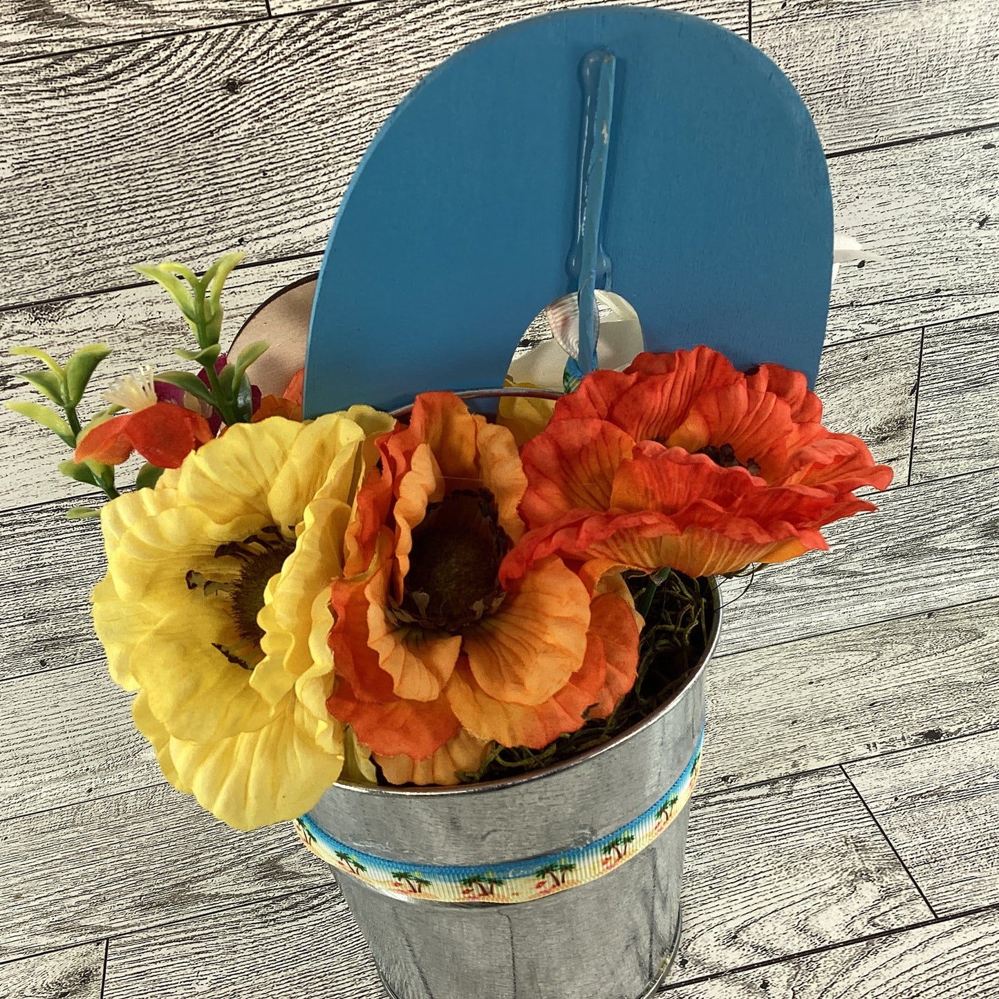 AGD Summer Decor -  Hello Summer Rainbow Floral SM Display