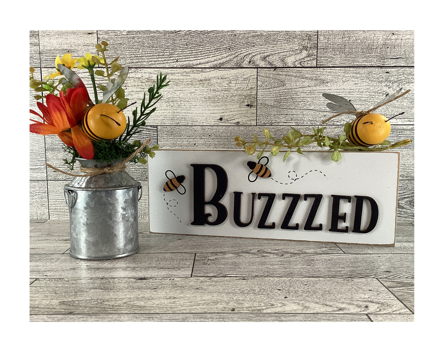 AGD Summer Decor - Bee Theme Buzzed Galvanized Tin Small Display