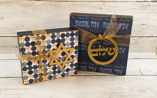 AGD Jewish Decor - Hanukkah Star of David Shalom Block Signs 2pc