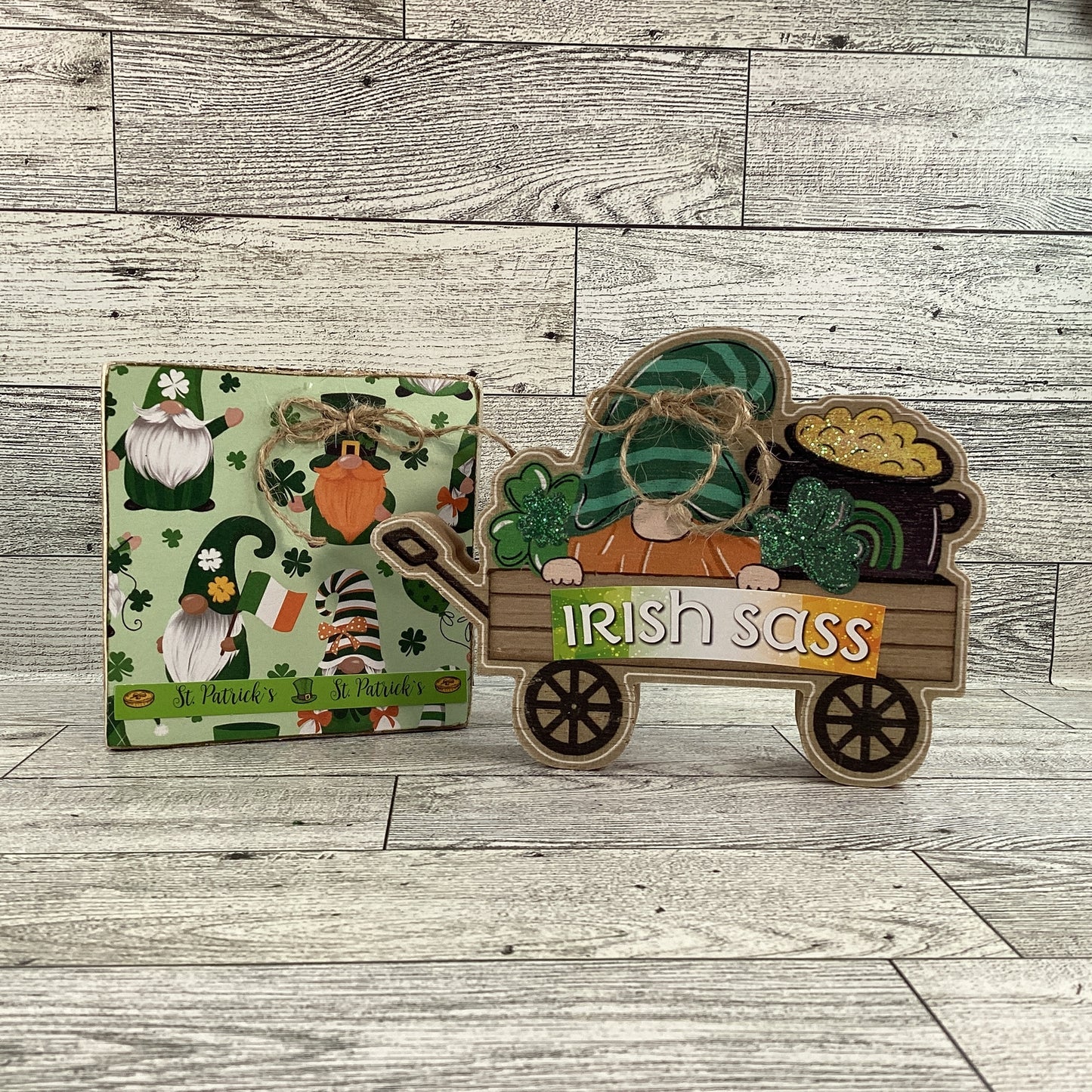 AGD St Patrick's Decor - Irish Sass Gnome Chunky Wagon Sign 2pc Set