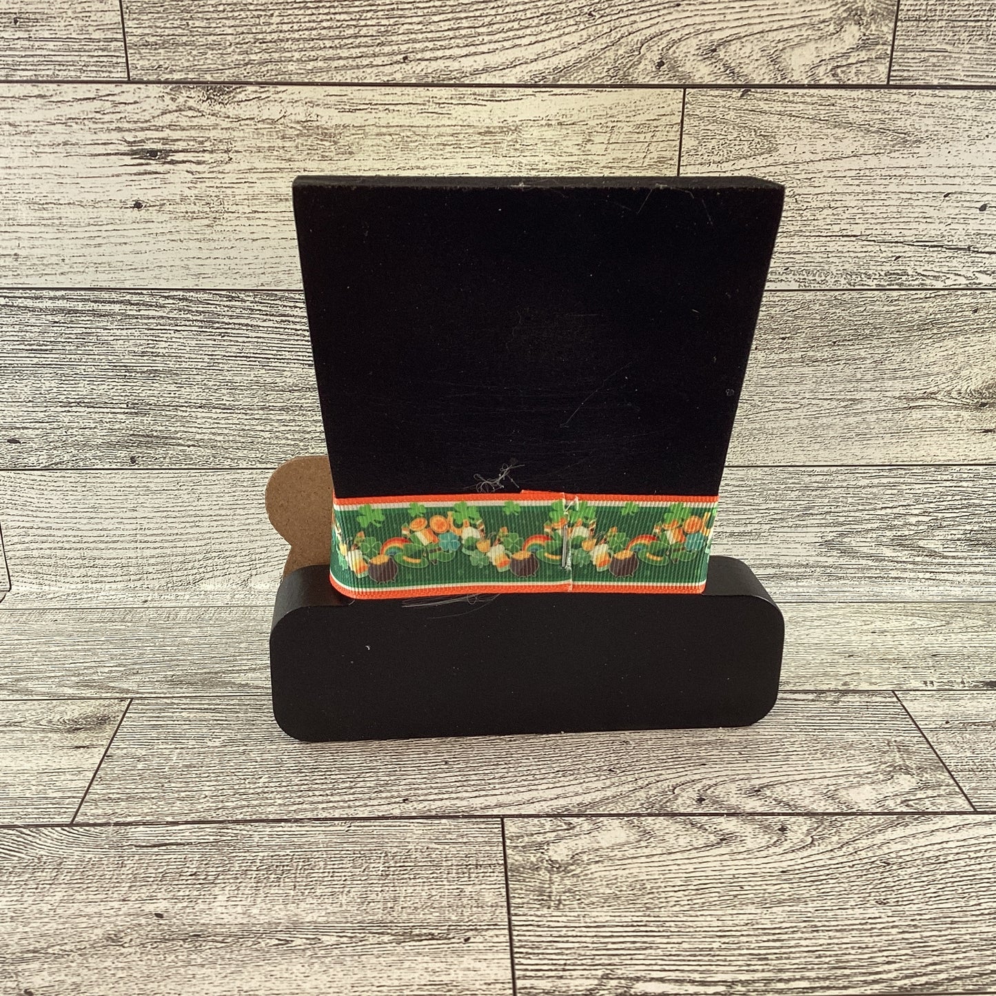 AGD Saint Patrick Decor - Kiss Me Chunky Wood Leprechaun Tophat Sitter