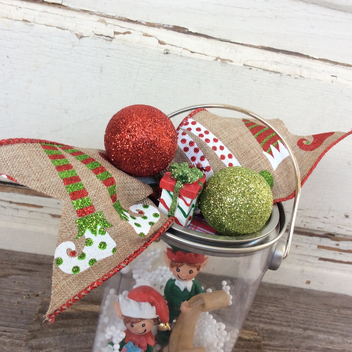 AGD Christmas Decor – #Make It Merry Elf  Dome Pail Display