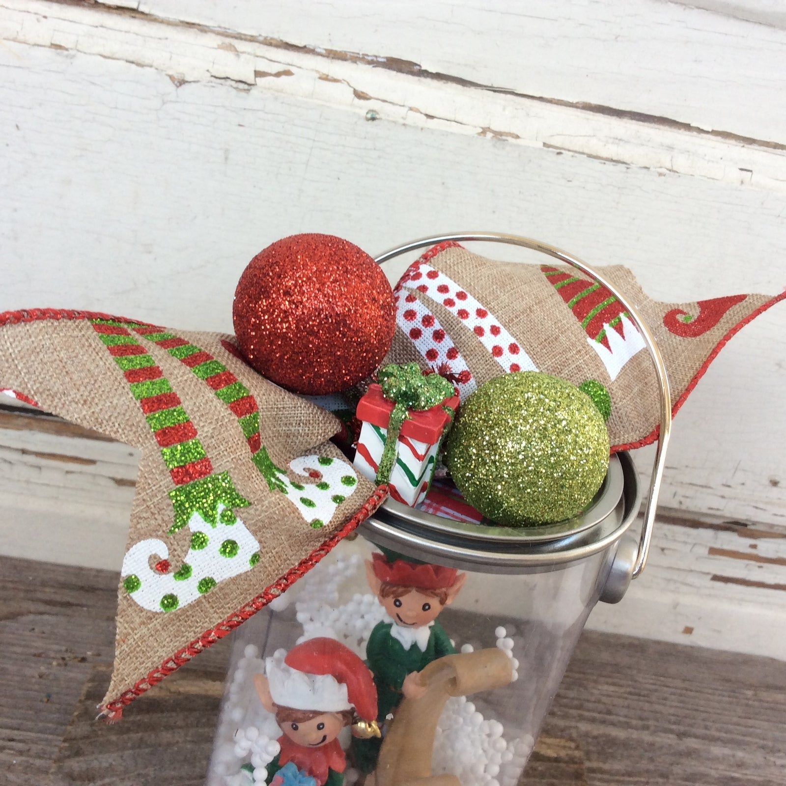 AGD Christmas Decor – #Make It Merry Elf  Dome Pail Display