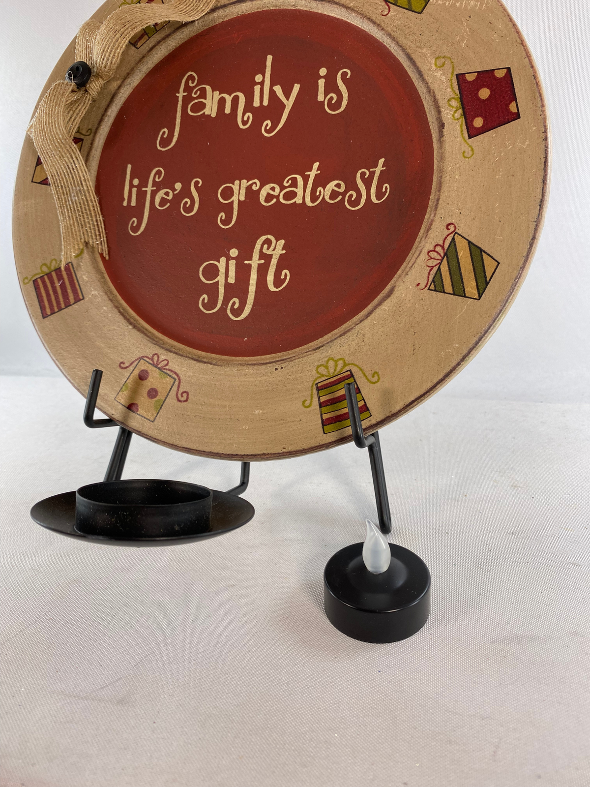 AGD Christmas Decor - Family Blessings Wood Plate Tealight Easel