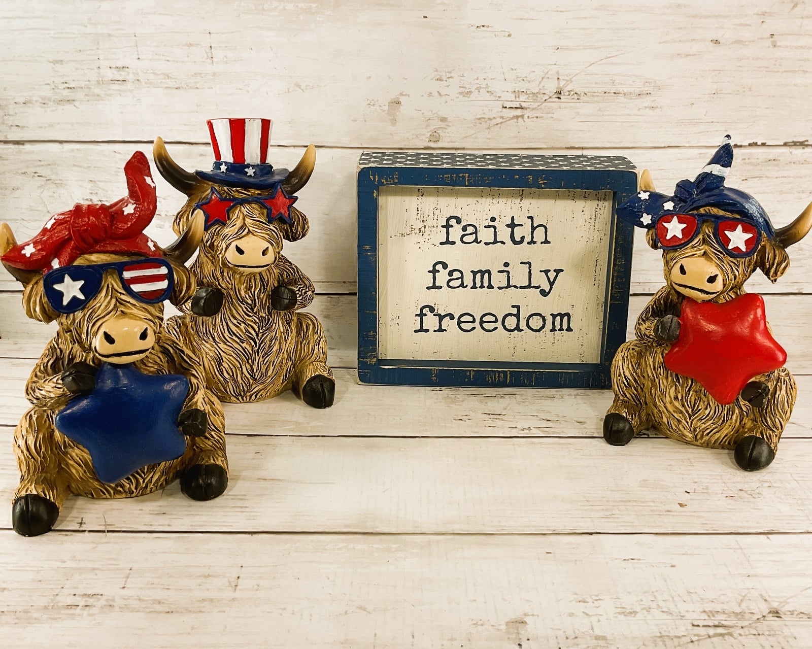 Patriotic Decor - July 4th Resin Highland Cow Lg Figurines 3pc Bonus Sign