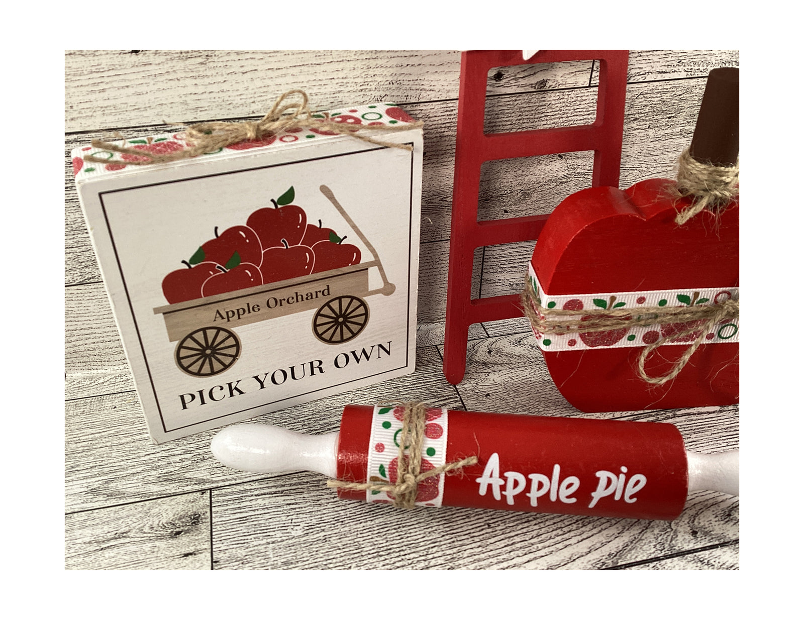 AGD Fall Decor - Chunky Apple Pie Rolling Pin Ladder Tier Tray Set
