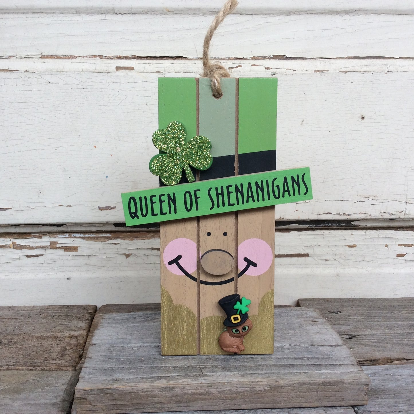 AGD St Patrick's Decor - Leprechaun Kitty Cat Queen Shenanigans