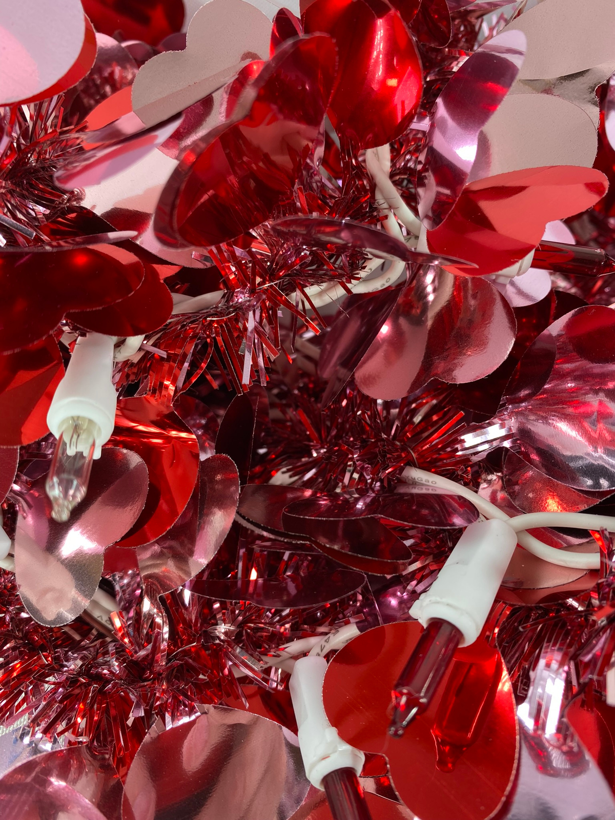 AGD Valentines Decor - Red and Pink Lighted Tinsel Garland 6ft