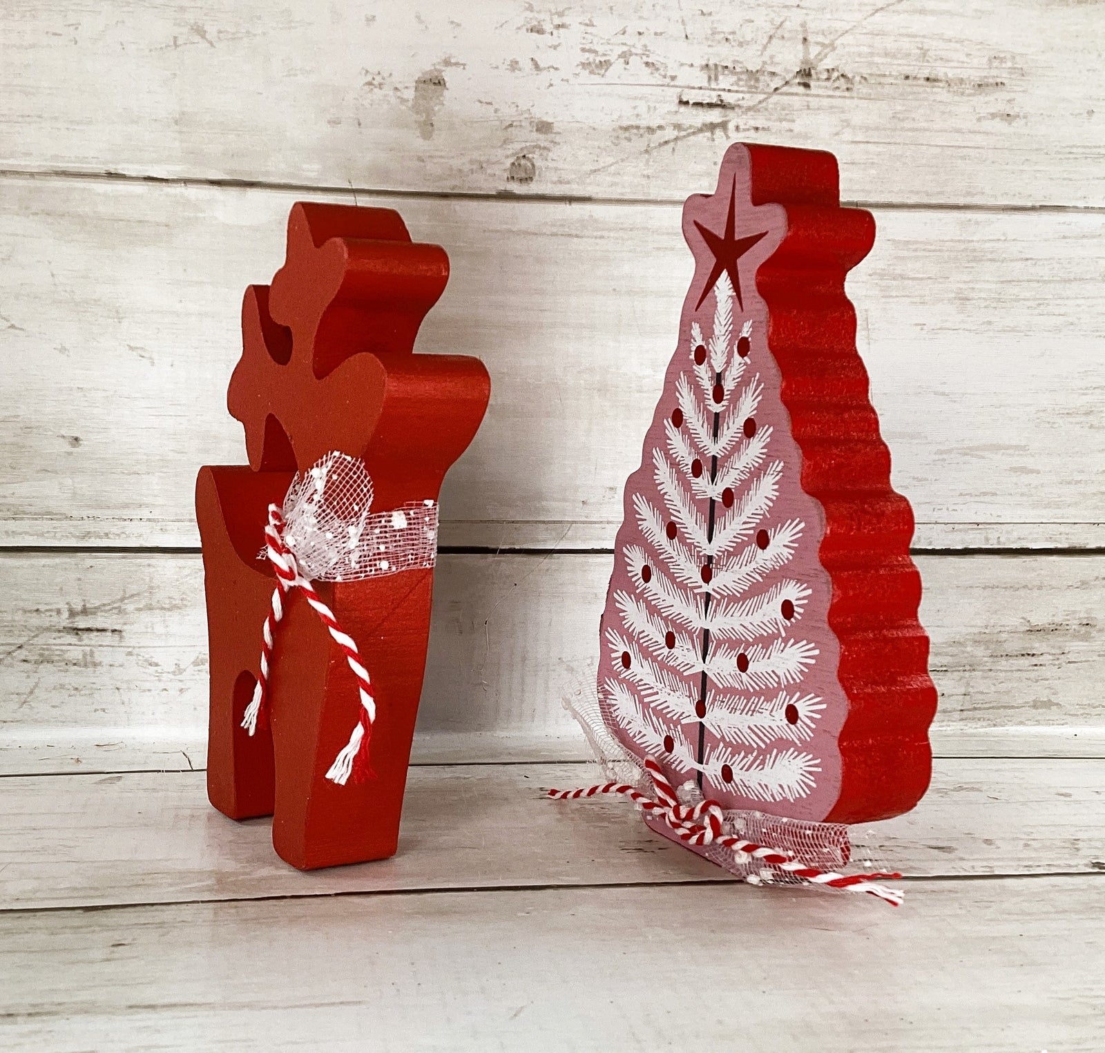 AGD Christmas Decor - Pink Red Mid Century Tree SM Reindeer Display 2pc