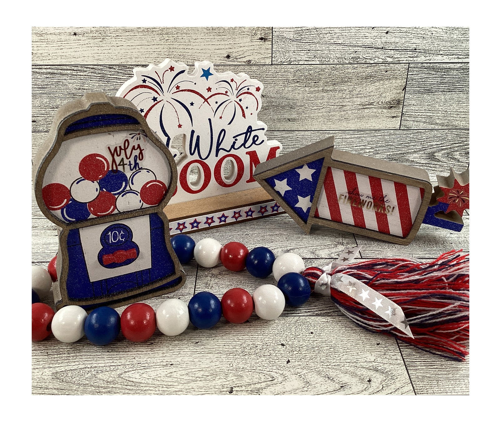 AGD Patriotic Decor - Gumball Firecracker Boom Sign Garland Tier Tray 4pc