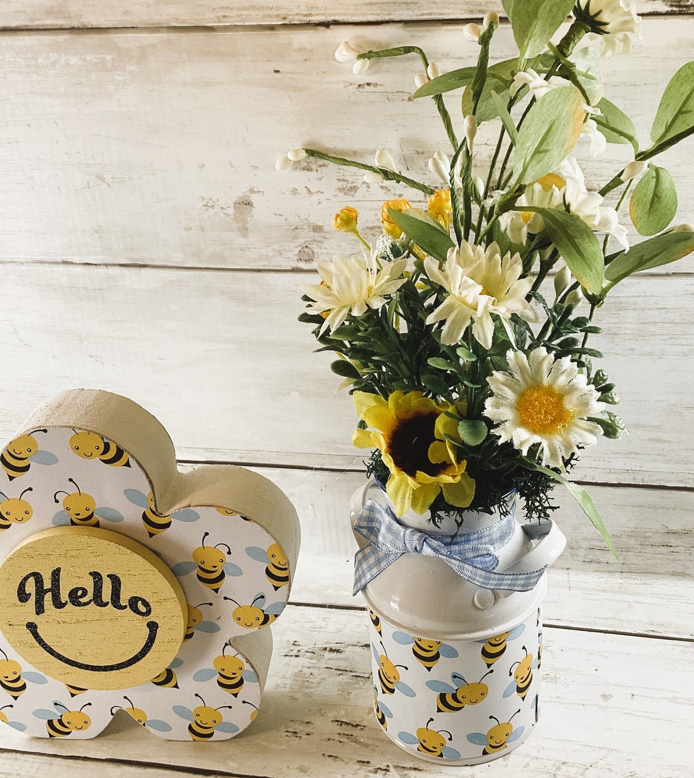 AGD Summer Decor - Hello Bee Chunky Flower and Floral Display 2pc