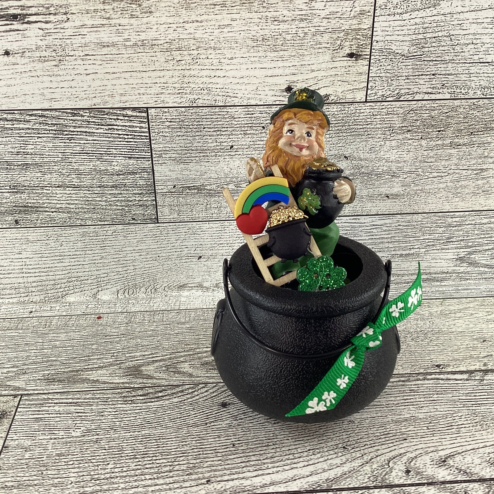 AGD St Patrick's Decor - Miniature Leprechaun Black Pot Of Gold Display