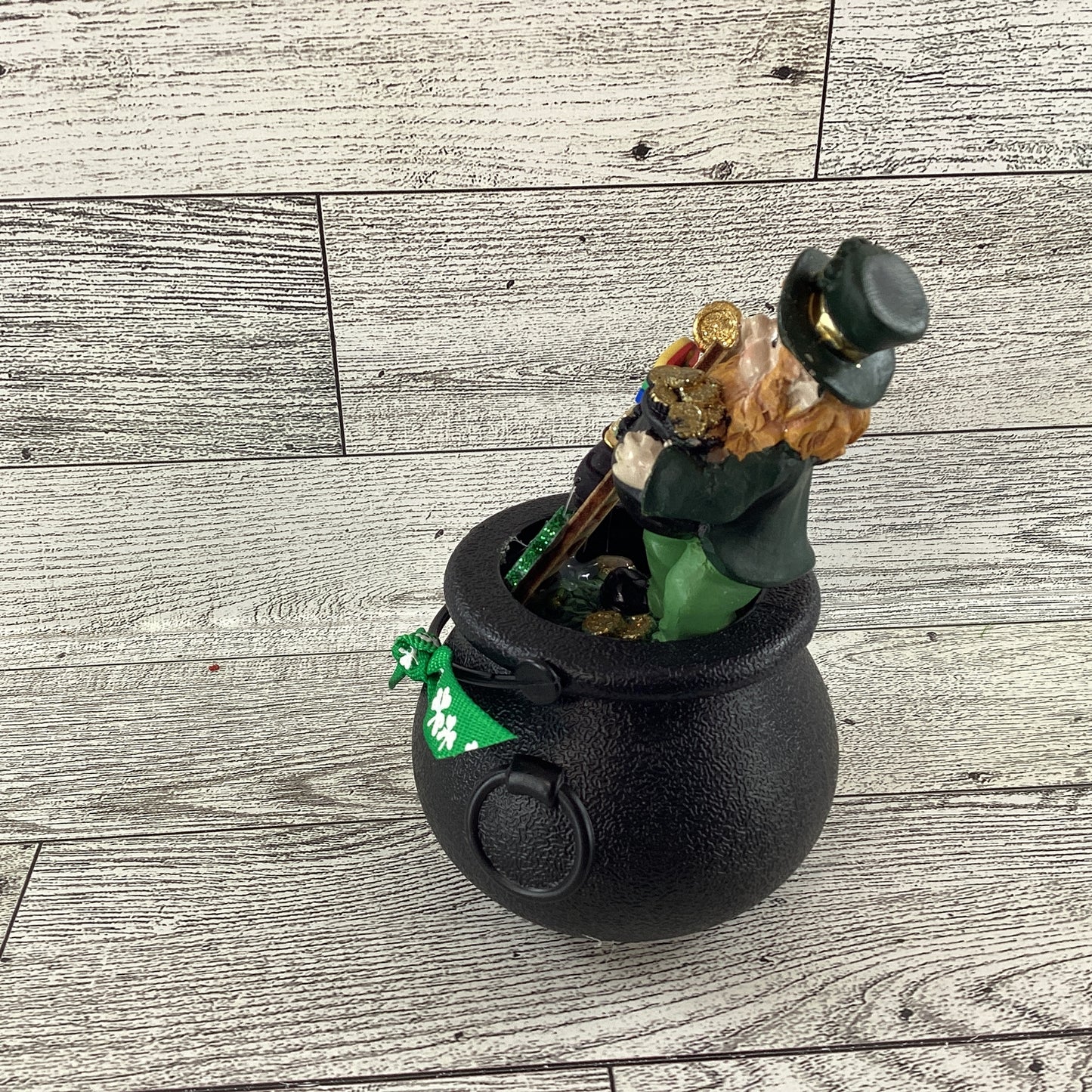 AGD St Patrick's Decor - Miniature Leprechaun Black Pot Of Gold Display