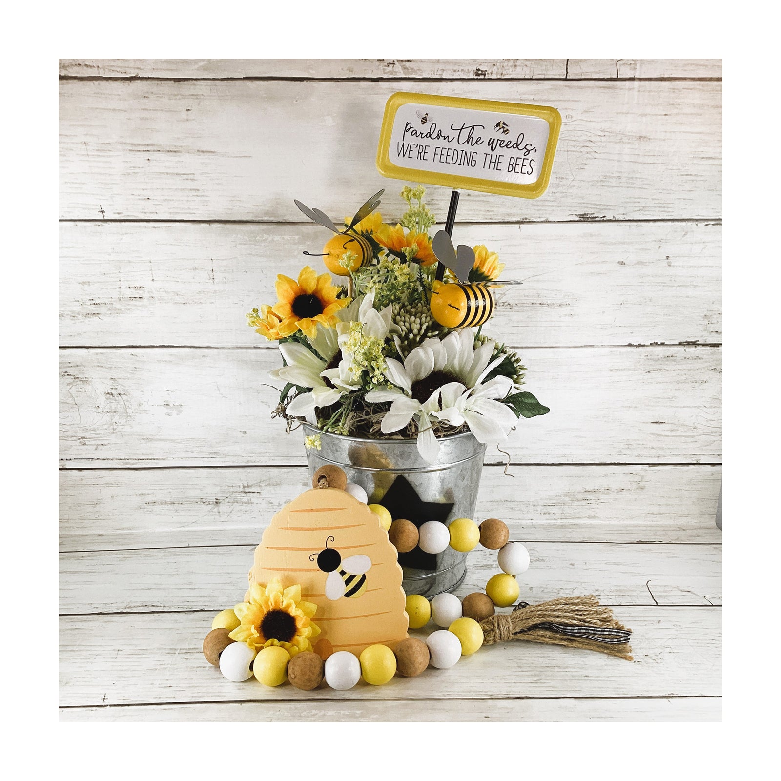 AGD Summer Decor - Bee Theme Sunflower Centerpiece Display