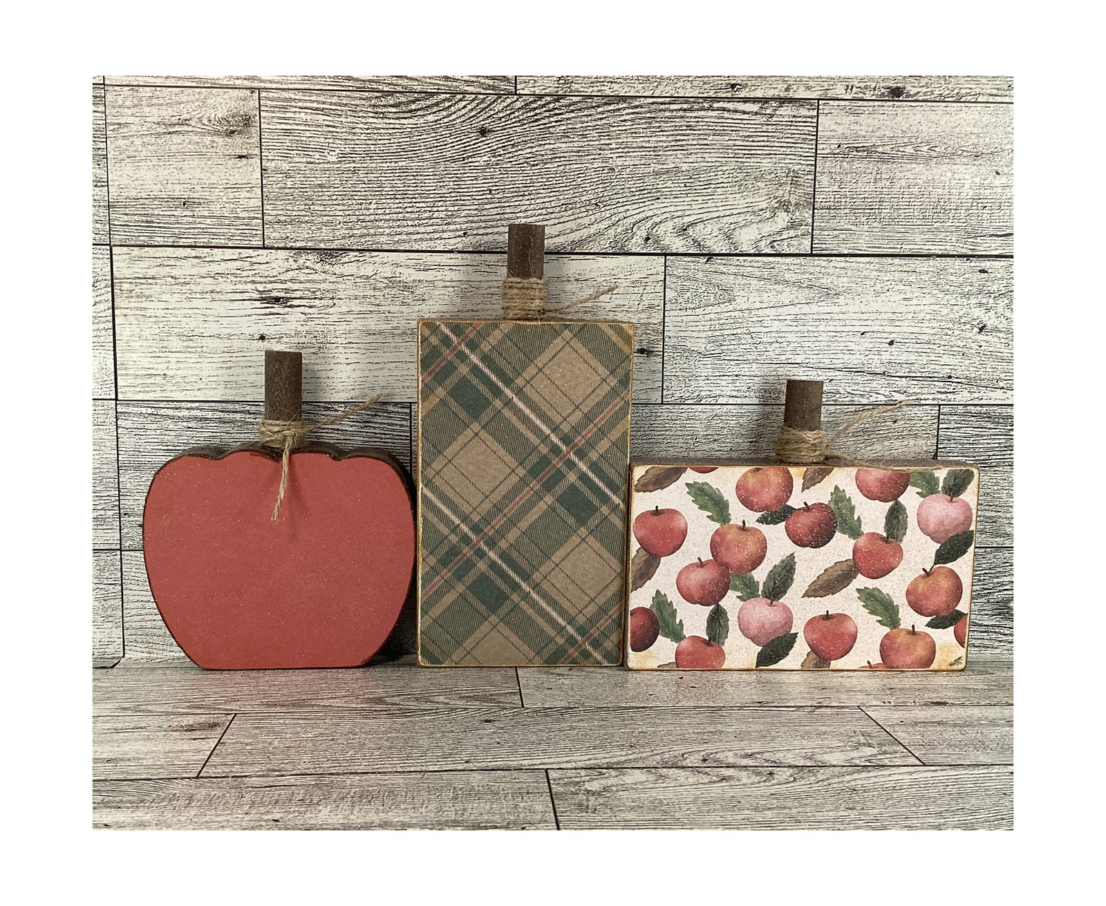 AGD Fall Decor - Green Red Apple Pie Block Signs Tier Tray Decor 3pc