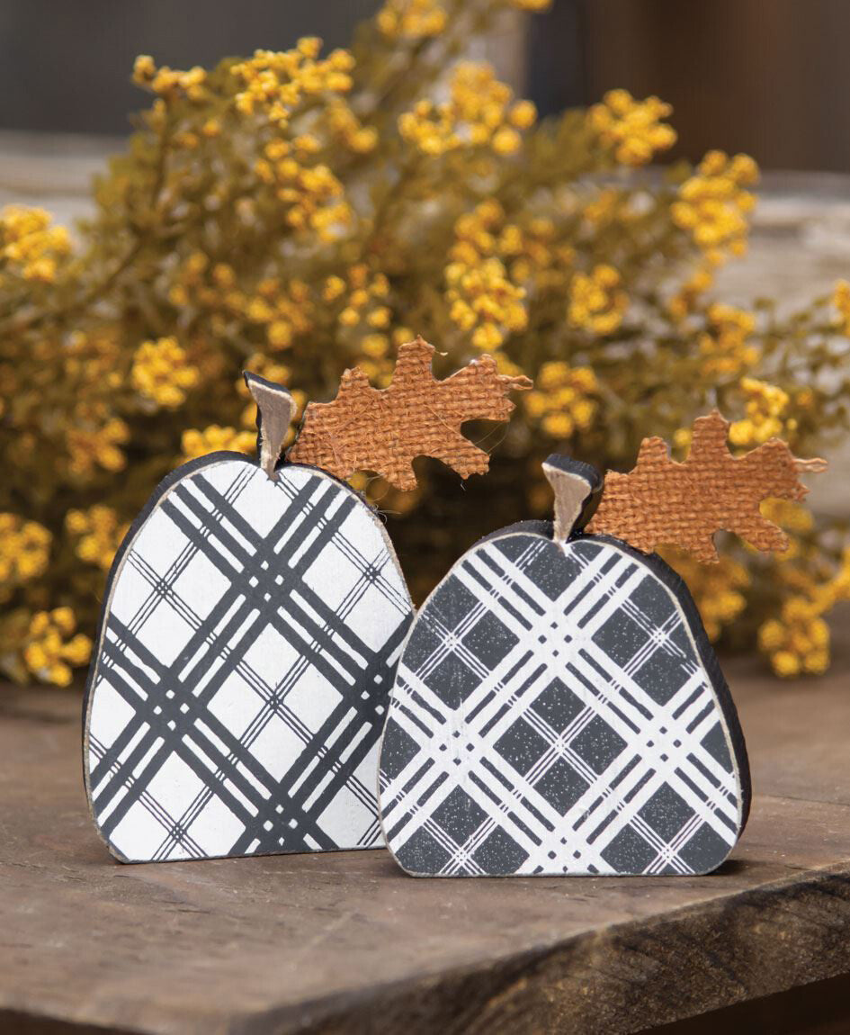 CH Fall Decor - Small Prim Black Plaid Wood Pumpkin Sitters 2pc