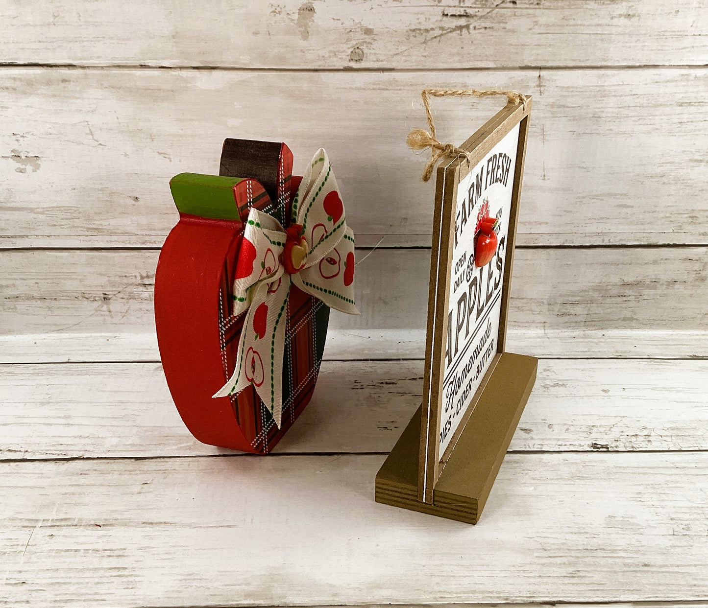 AGD Fall Decor -  Chunky Plaid Wood Apple Farm Market Sign 2pc Set