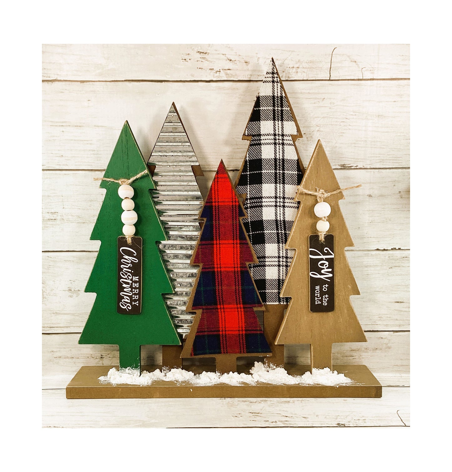AGD Christmas Decor - Woodland Theme Tree Tabletop Scene
