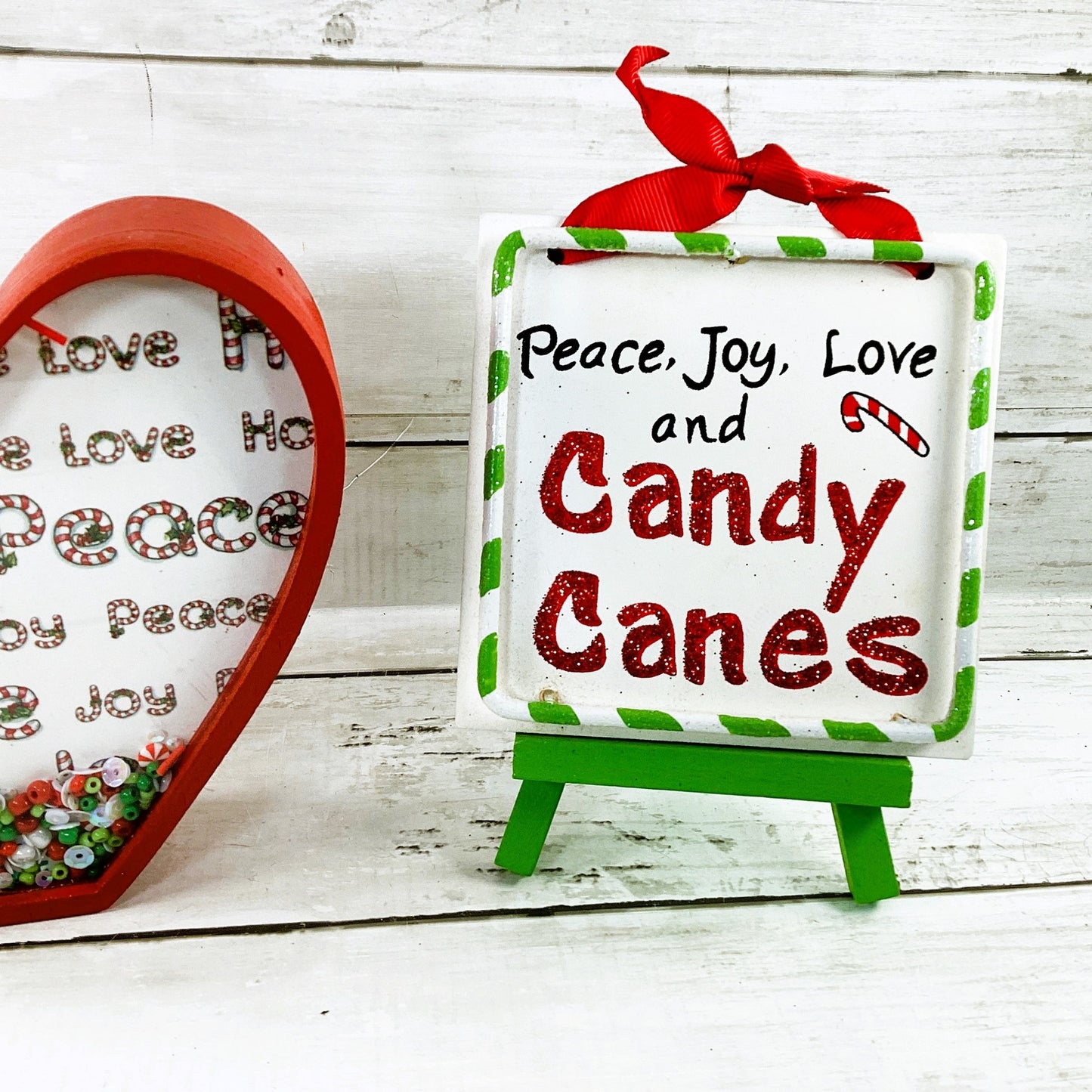 AGD Christmas Decor - Candy Cane Chunky Heart Dry Shaker & Sign