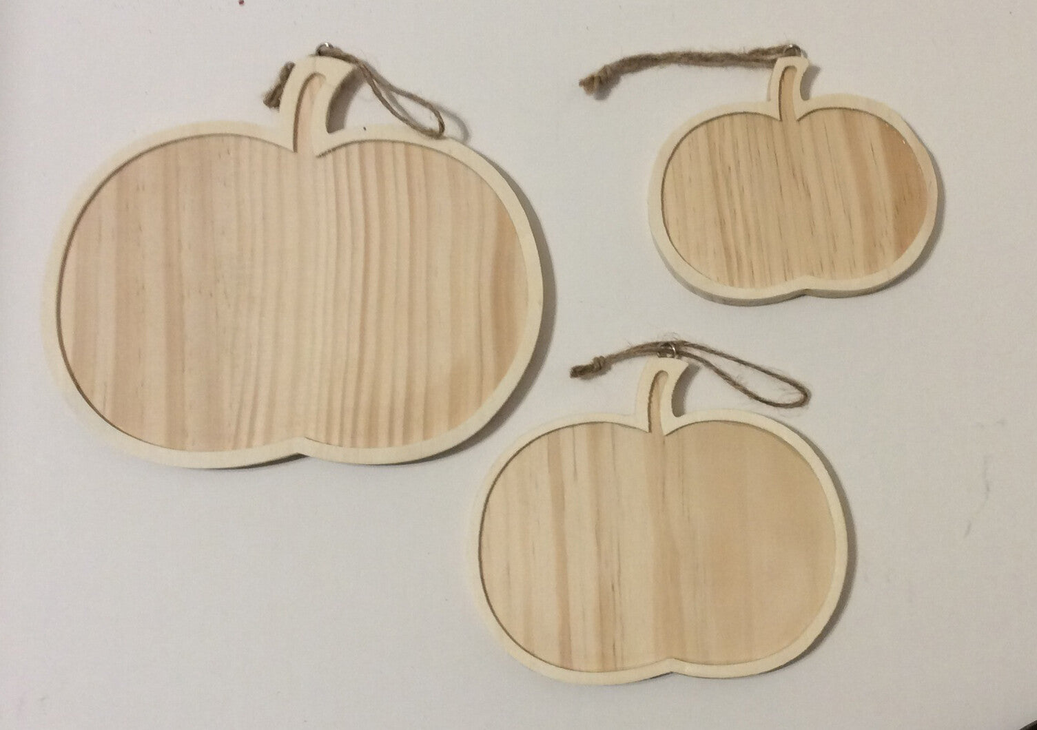 Darice Fall Decor - Unfinished Wood Pumpkin Nesting Ornaments 3pc