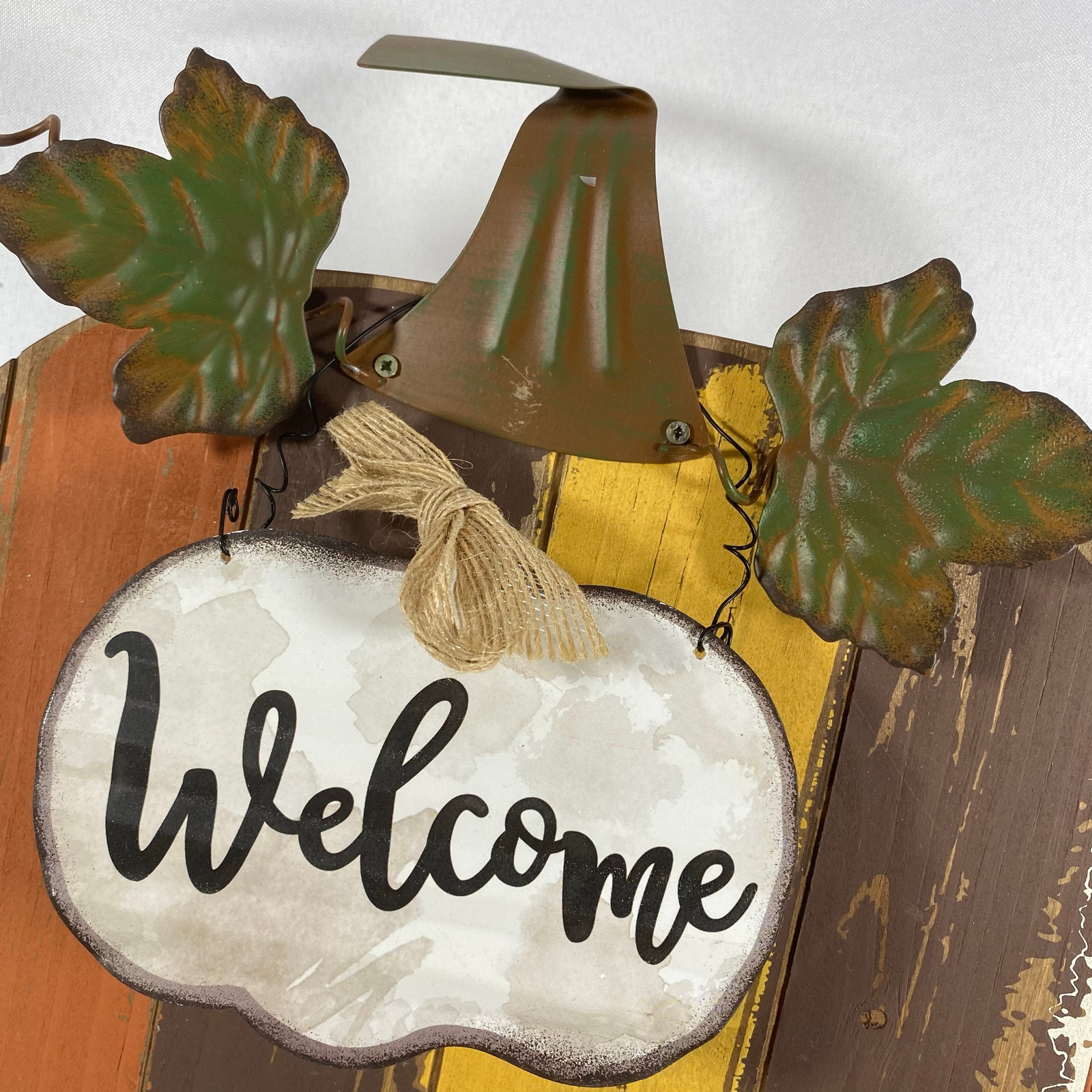 AGD Fall Decor - Wide Slat Pallet Pumpkin Welcome Sign