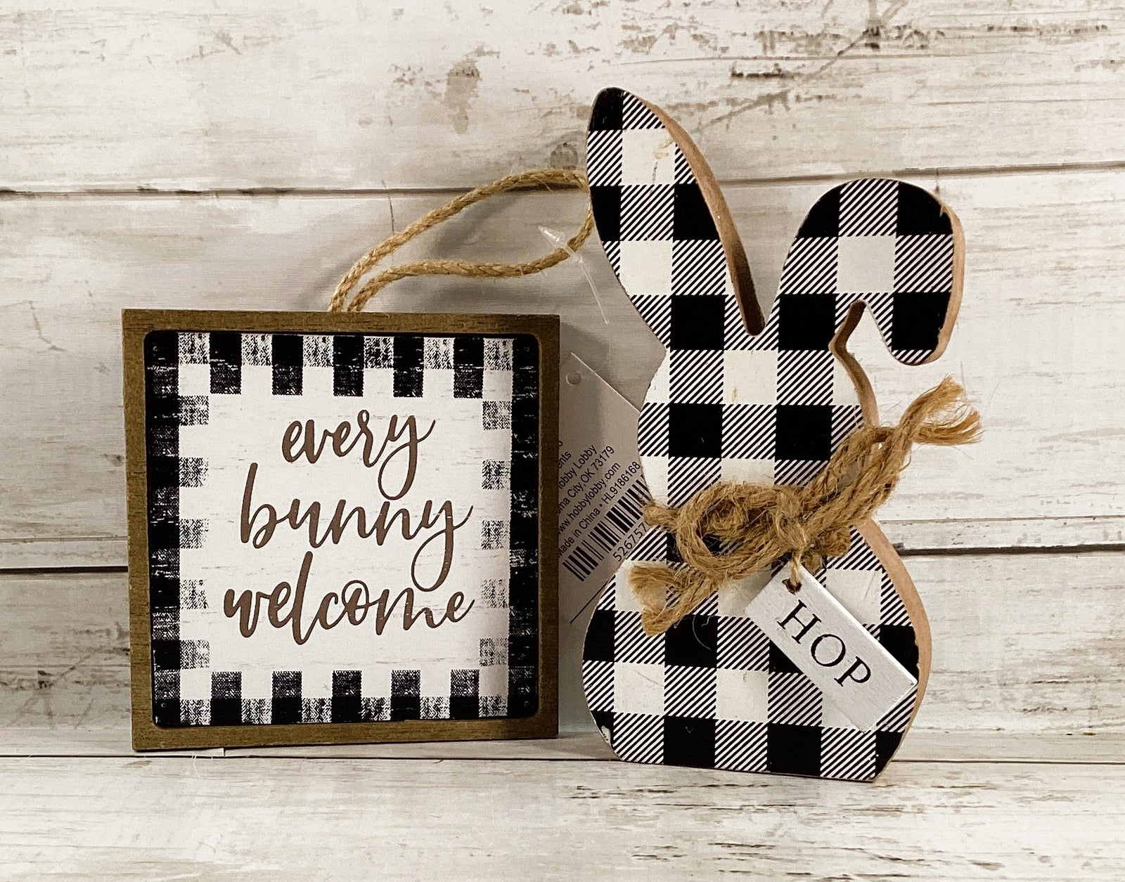 HL Easter Decor - Bunny Welcome Black White Plaid Sign 2pc Set