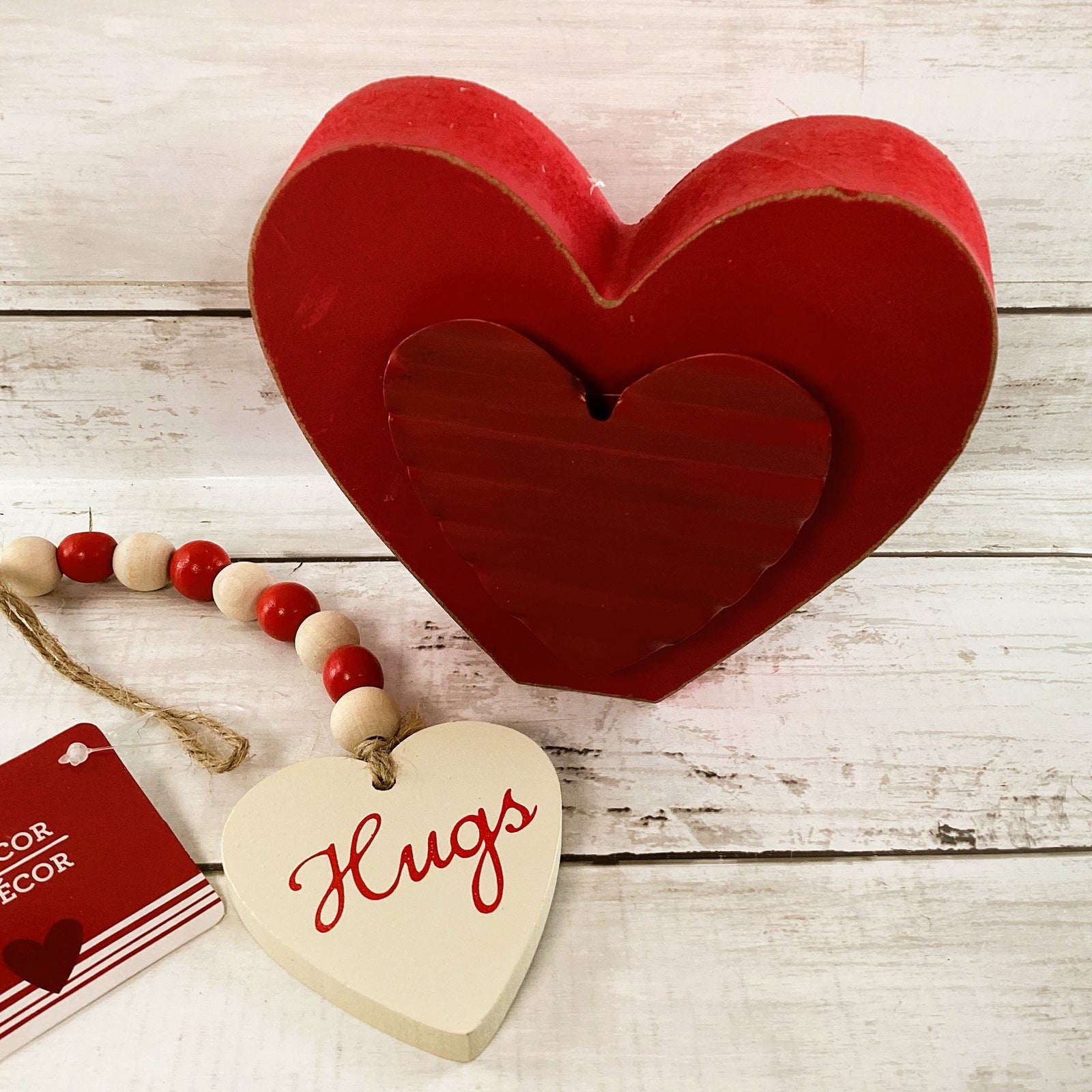 LS Valentines Decor - Chunk Red 3-D Heart  & Garland 2pc Set