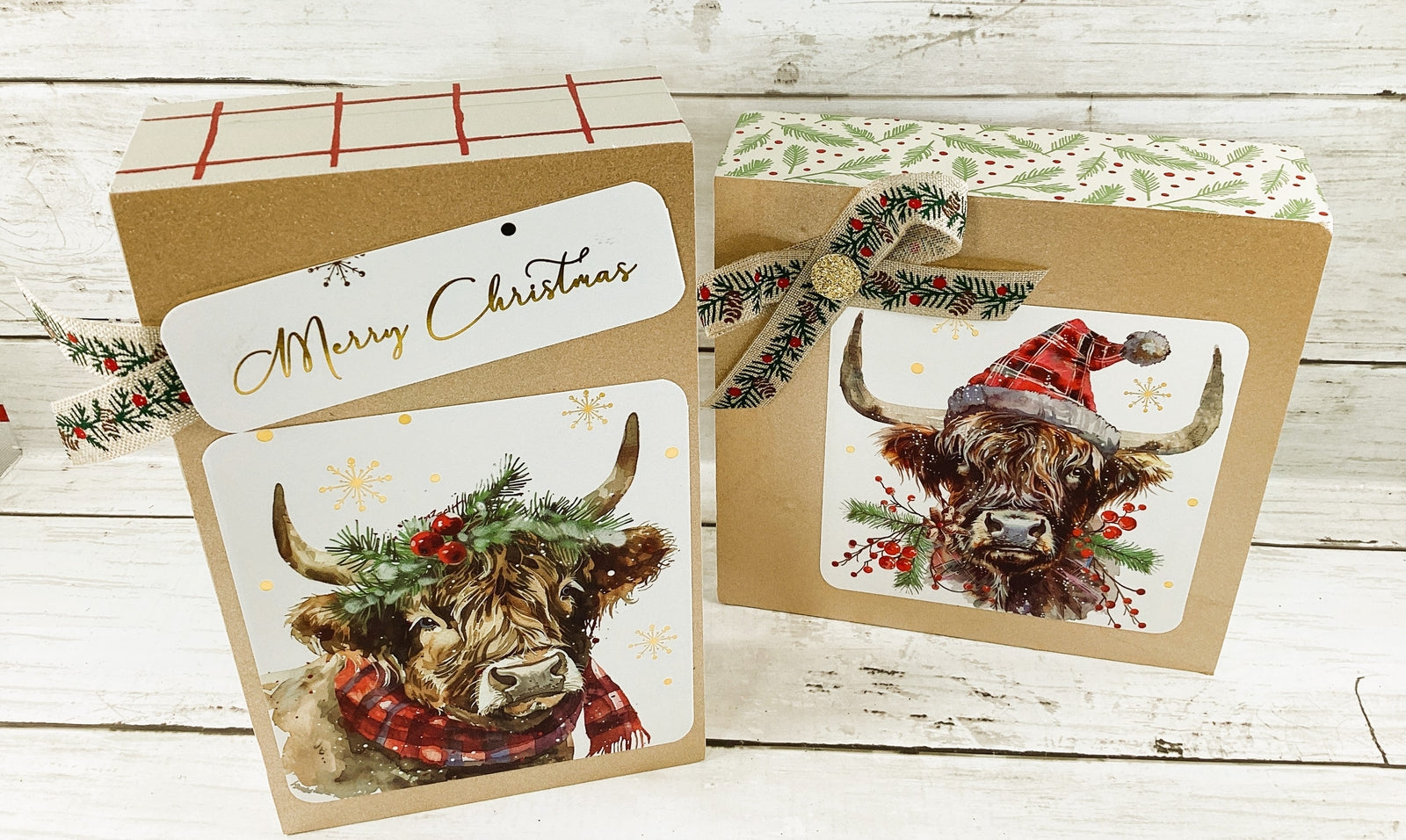 AGD Christmas Decor - Highland Scottish Cow Tabletop Box Signs 2pc Set