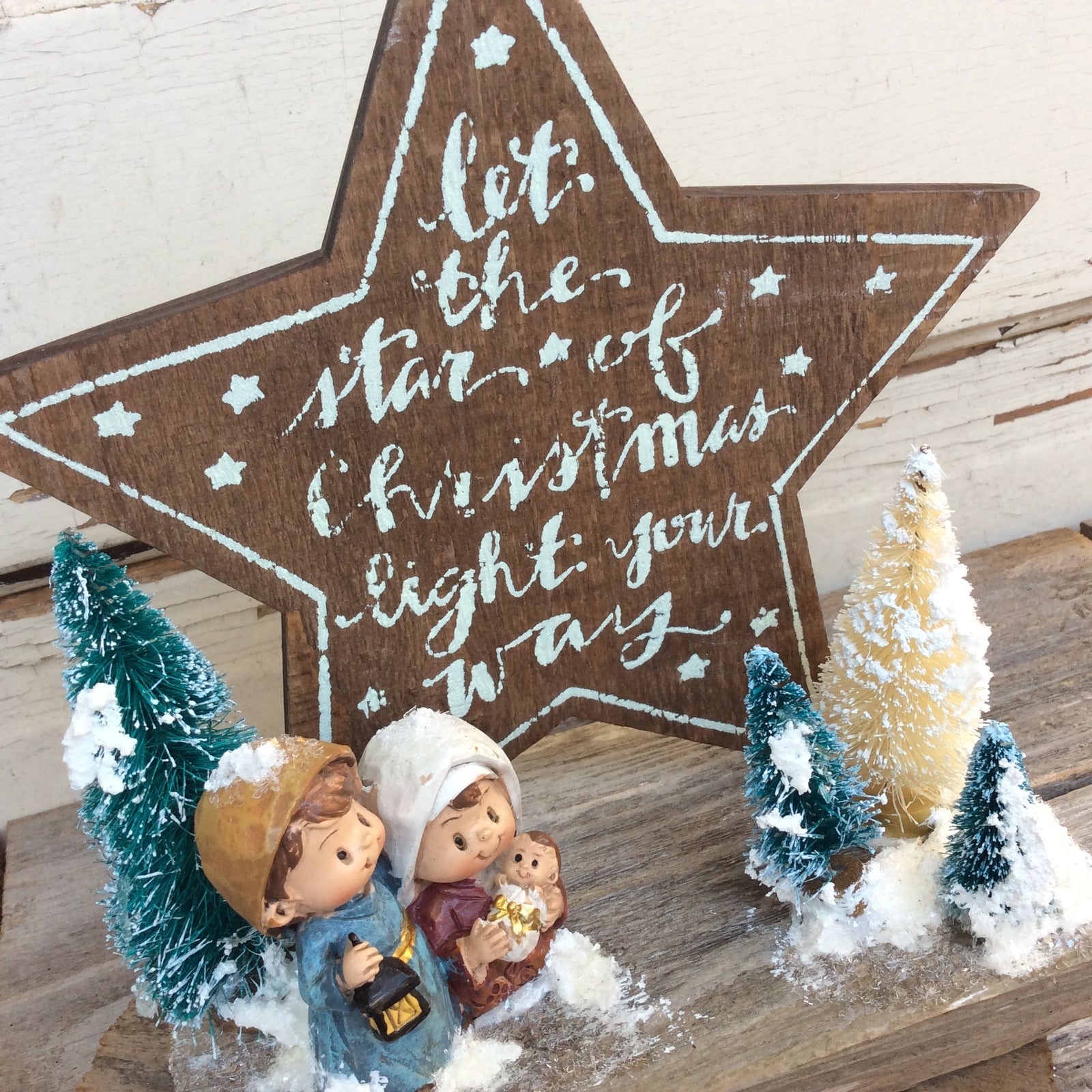 AGD Christmas Decor - The Star Light Your Way Nativity