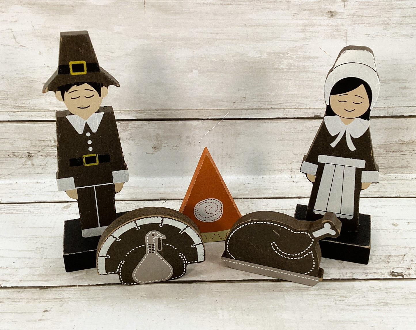 Adams Fall Decor - Small Fairy Garden Pilgrim Turkey Pie Slice 5pc Set