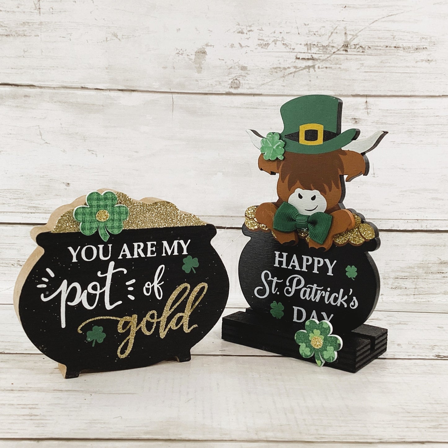 AGD St Patrick Decor - Highland Cow Pot of Gold Tier Tray 2pc
