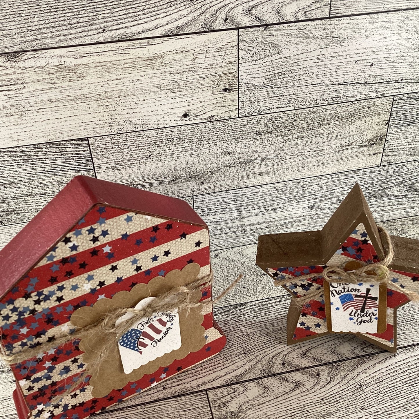 AGD Patriotic Decor - July 4th House and Star Chunky Wood Sitter 2pc Set