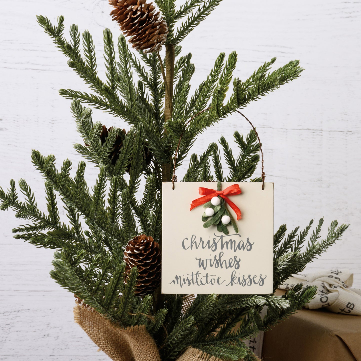 PBK Christmas Decor -  Felt Mistletoe Wishes Kisses Ornament