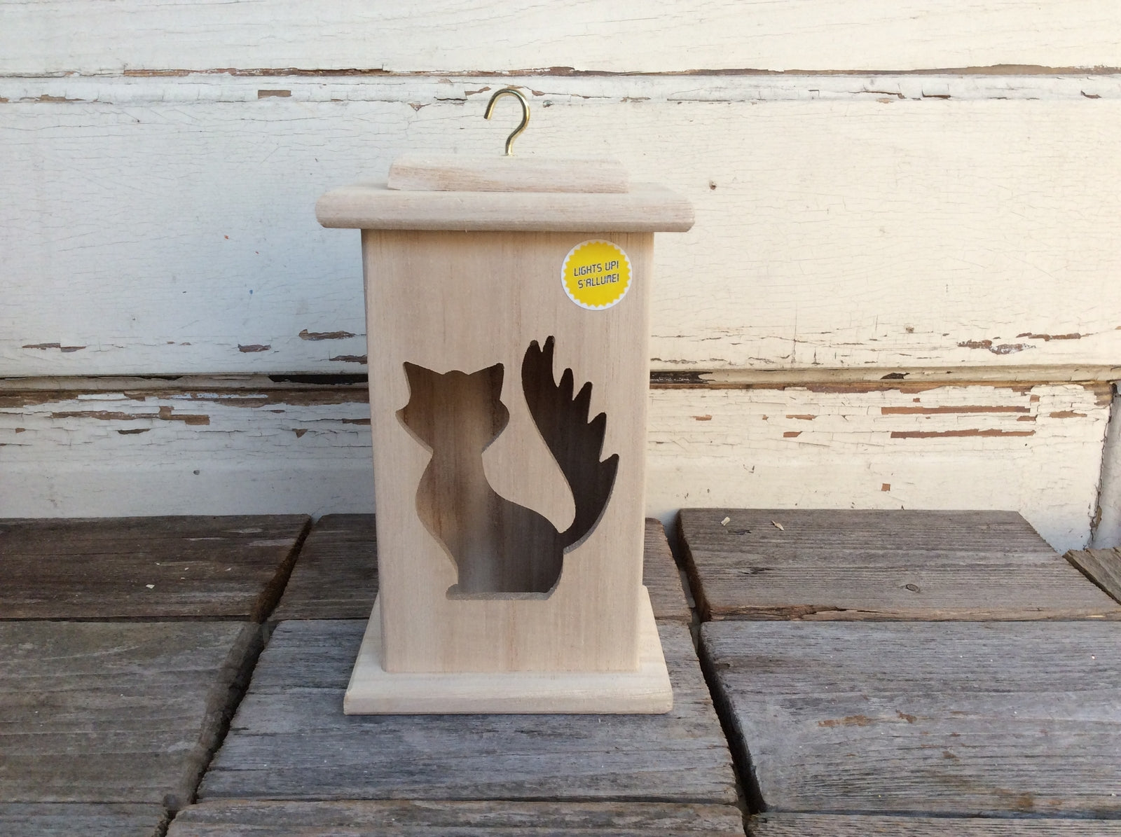 ArtMinds Halloween Decor - Wood DIY LED Cat Luminary Box