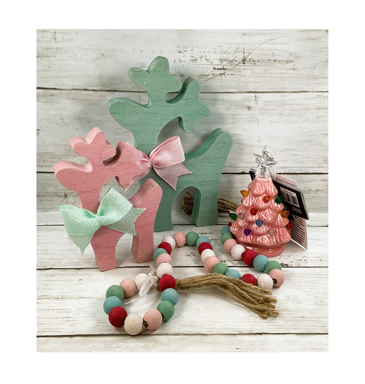 AGD  Christmas Decor - Pastel Reindeer Retro Pink Tree Garland 4pc
