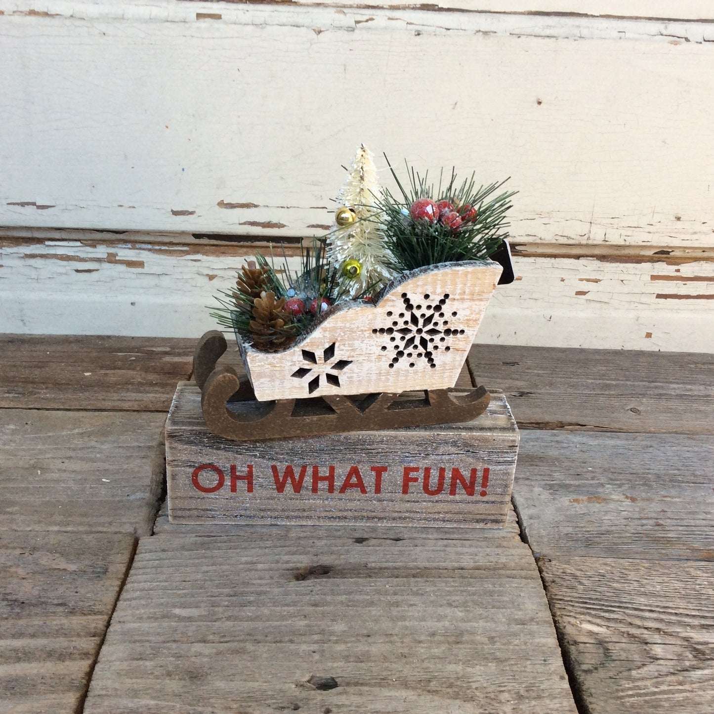 AGD Christmas Decor - Oh What Fun! Prim Wood Sleigh Display