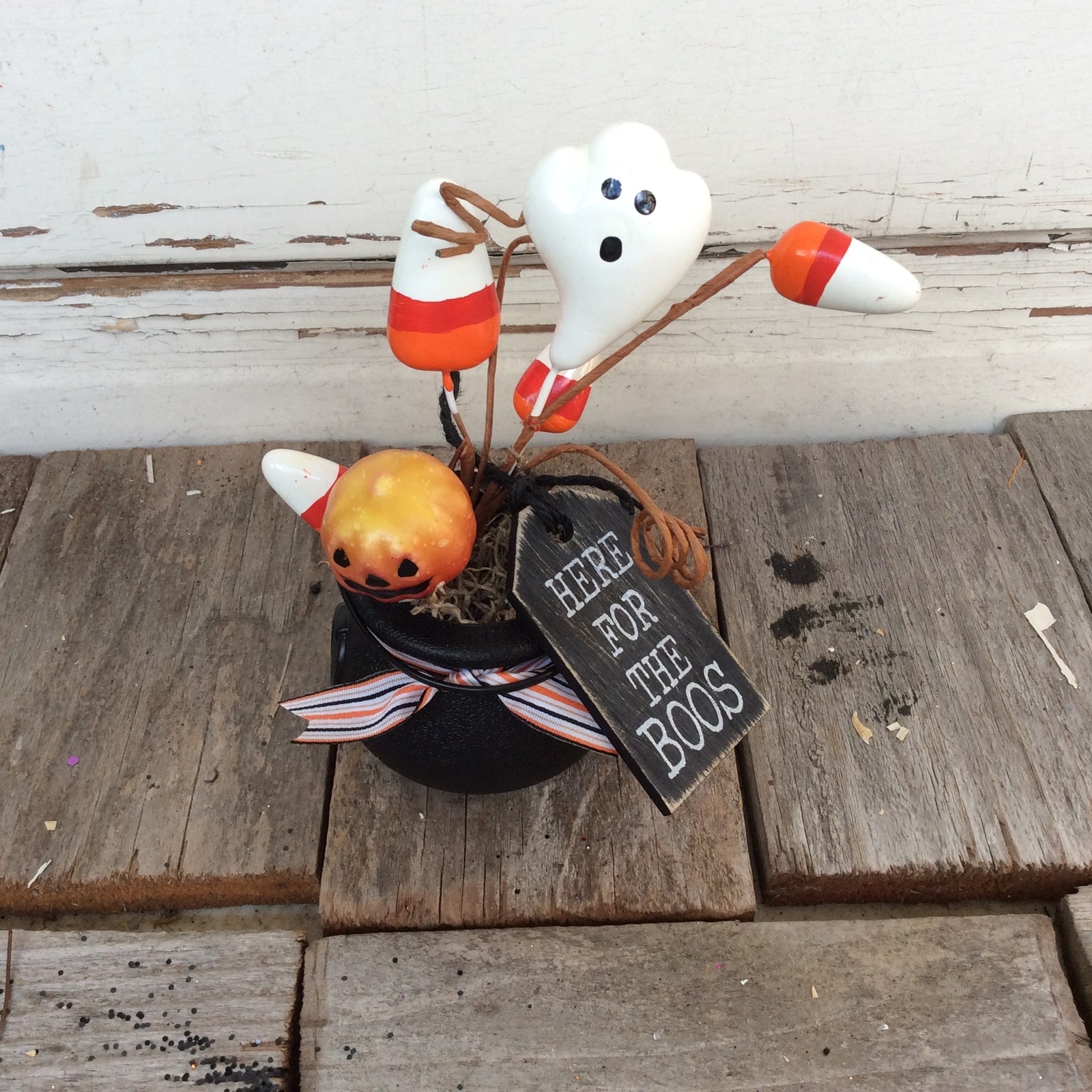 AGD Halloween Decor - Small Cauldron Here for the Boos Display