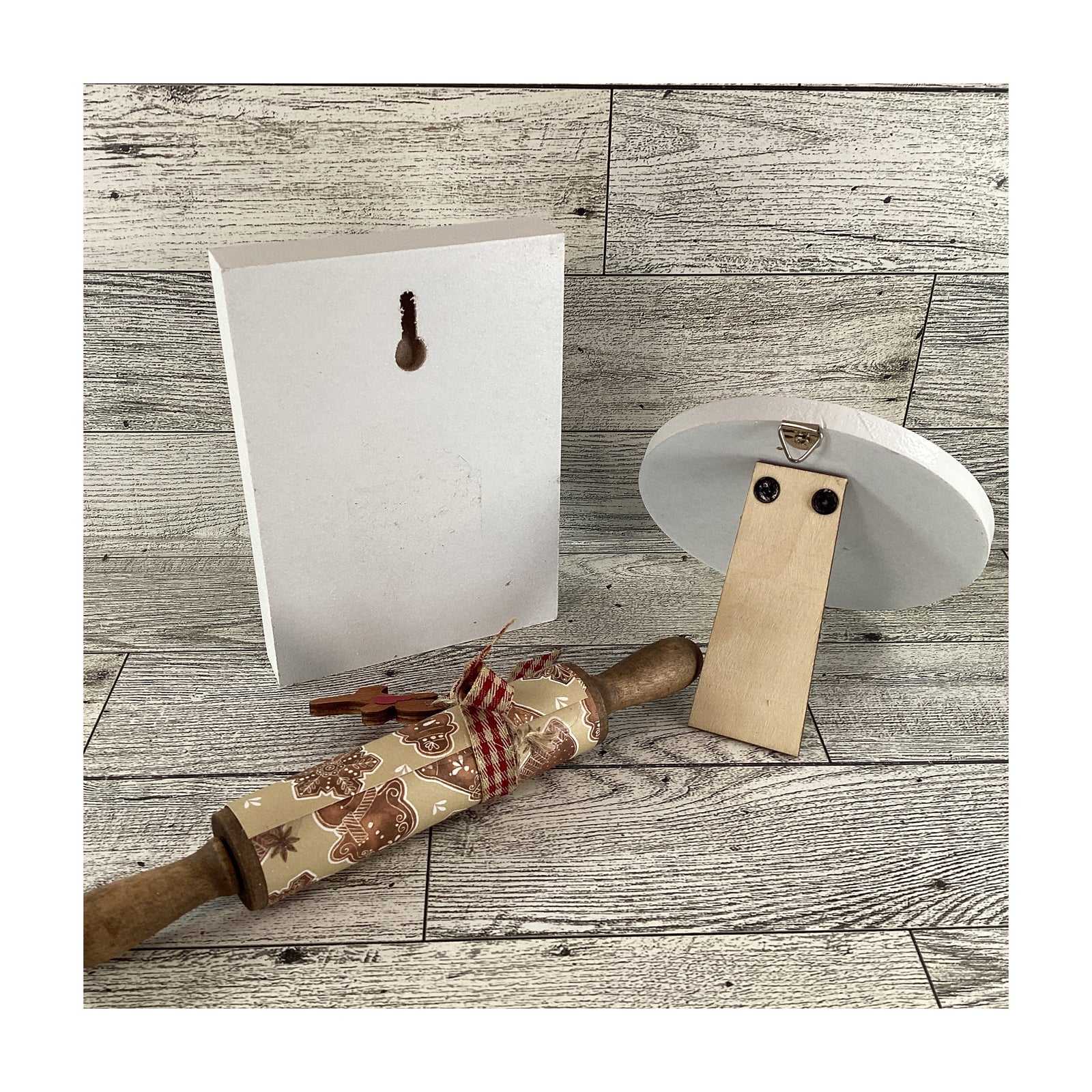 AGD Christmas Decor - Easel Gingerbread Sign Rolling Pin Tier Tray 3pc