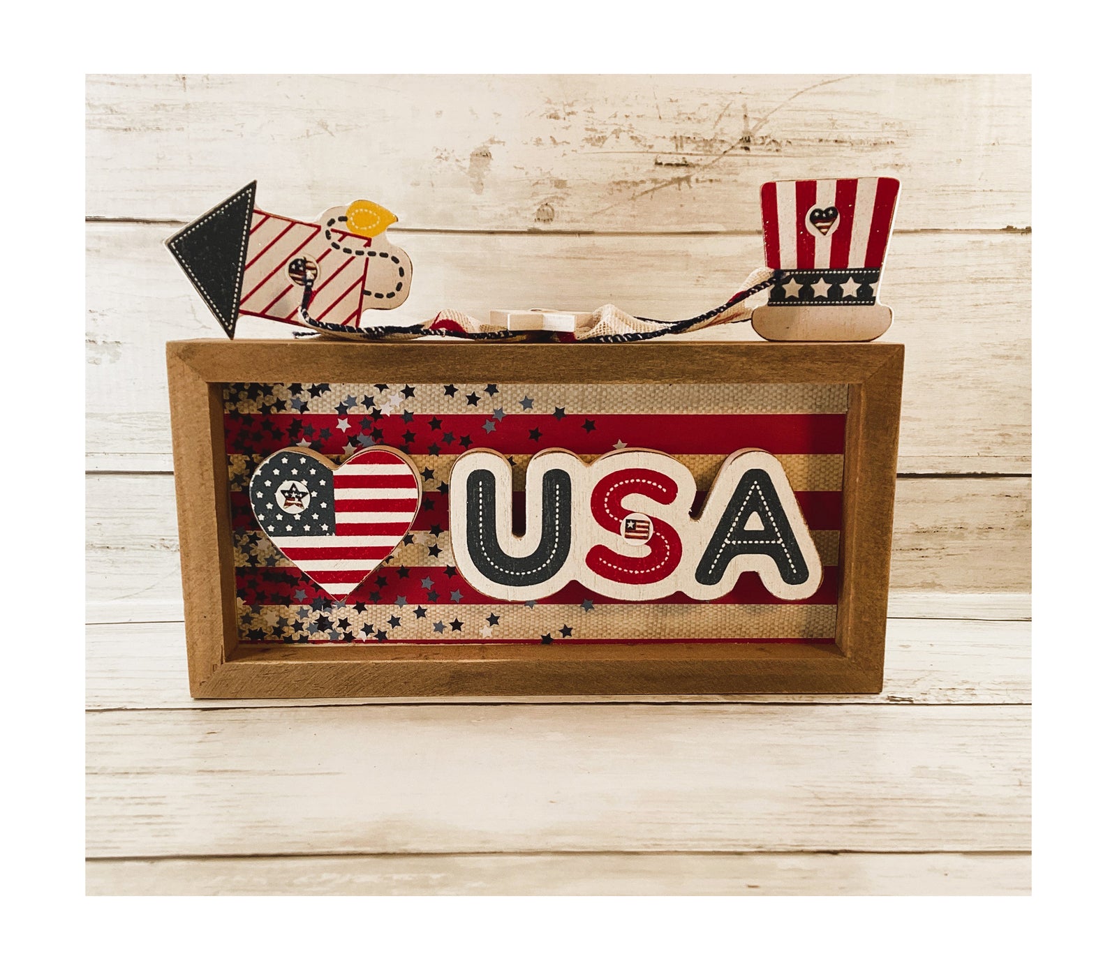 AGD Patriotic Decor - July 4th Love USA Flag Star Inset Box Sign