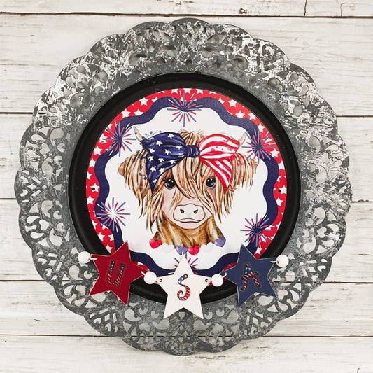 AGD Patriotic Decor - USA July 4th Highland Cow Charger Plate