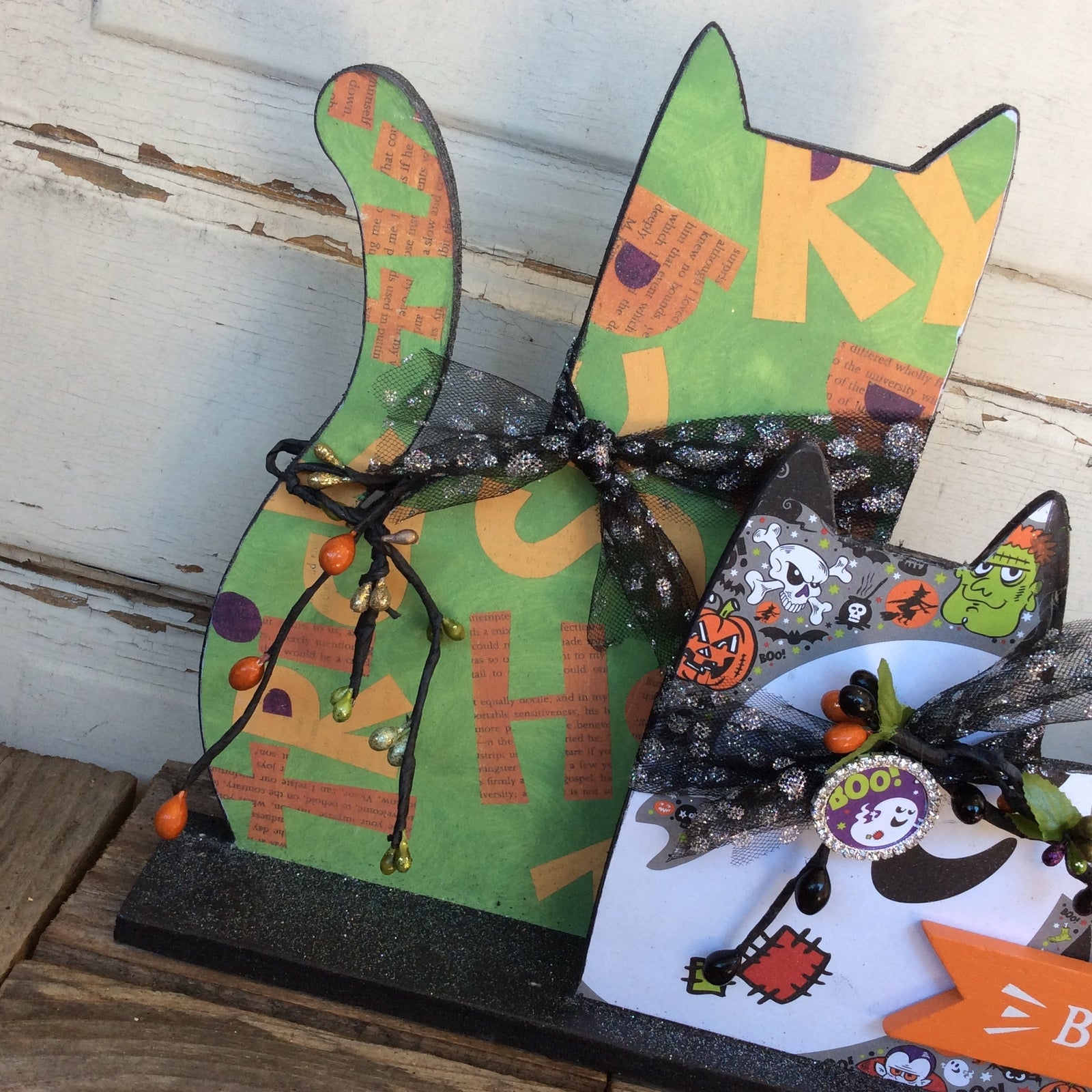 AGD Halloween Decor - Modern Prim Wood Trio Cat Tabletop Decor